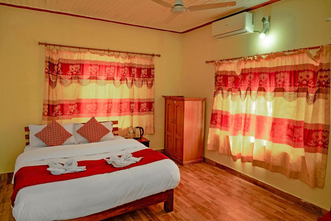 Hotel Plaza Nepal Pokhara Dış mekan fotoğraf