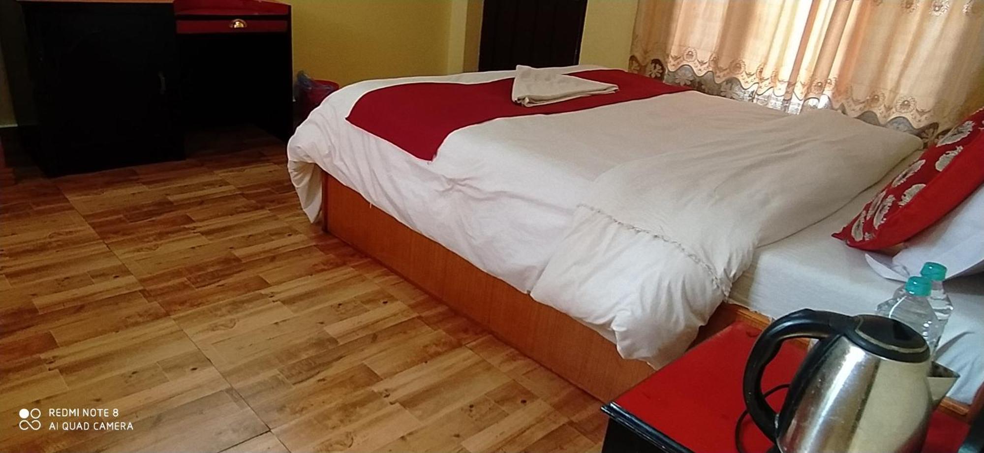 Hotel Plaza Nepal Pokhara Dış mekan fotoğraf