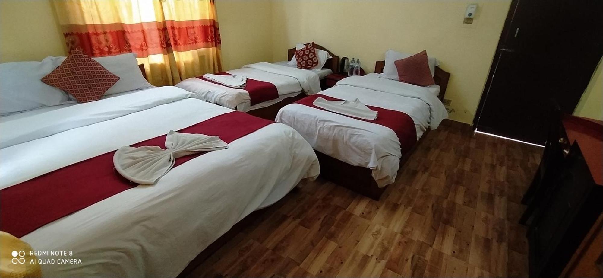 Hotel Plaza Nepal Pokhara Dış mekan fotoğraf